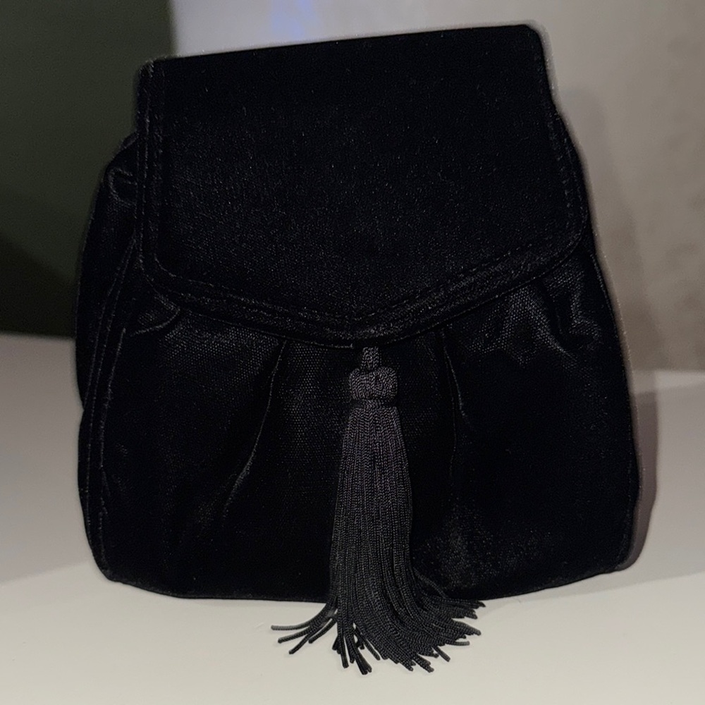 Bechamel Elegant Black Velvet Shoulder Bag Purse Clutch with Tassel